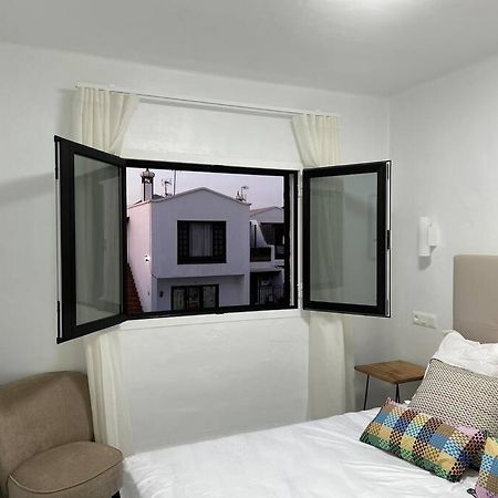 Moderno Apartamento Cerca Al Mar ติอาส ภายนอก รูปภาพ