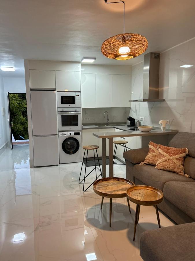 Moderno Apartamento Cerca Al Mar ติอาส ภายนอก รูปภาพ