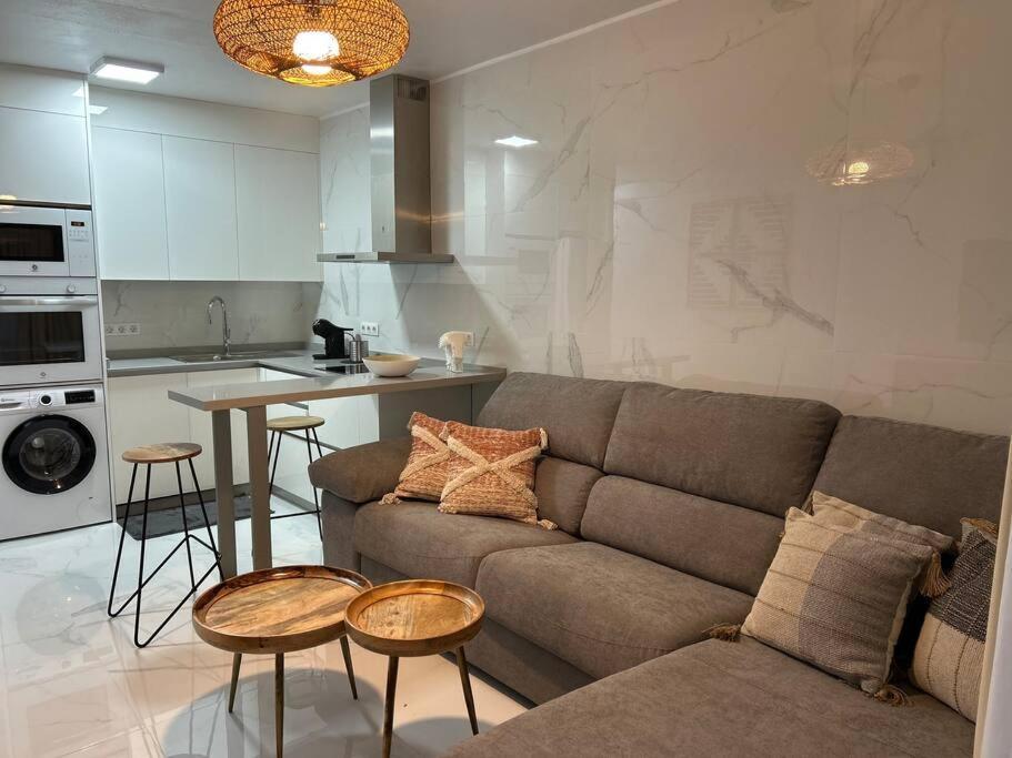 Moderno Apartamento Cerca Al Mar ติอาส ภายนอก รูปภาพ